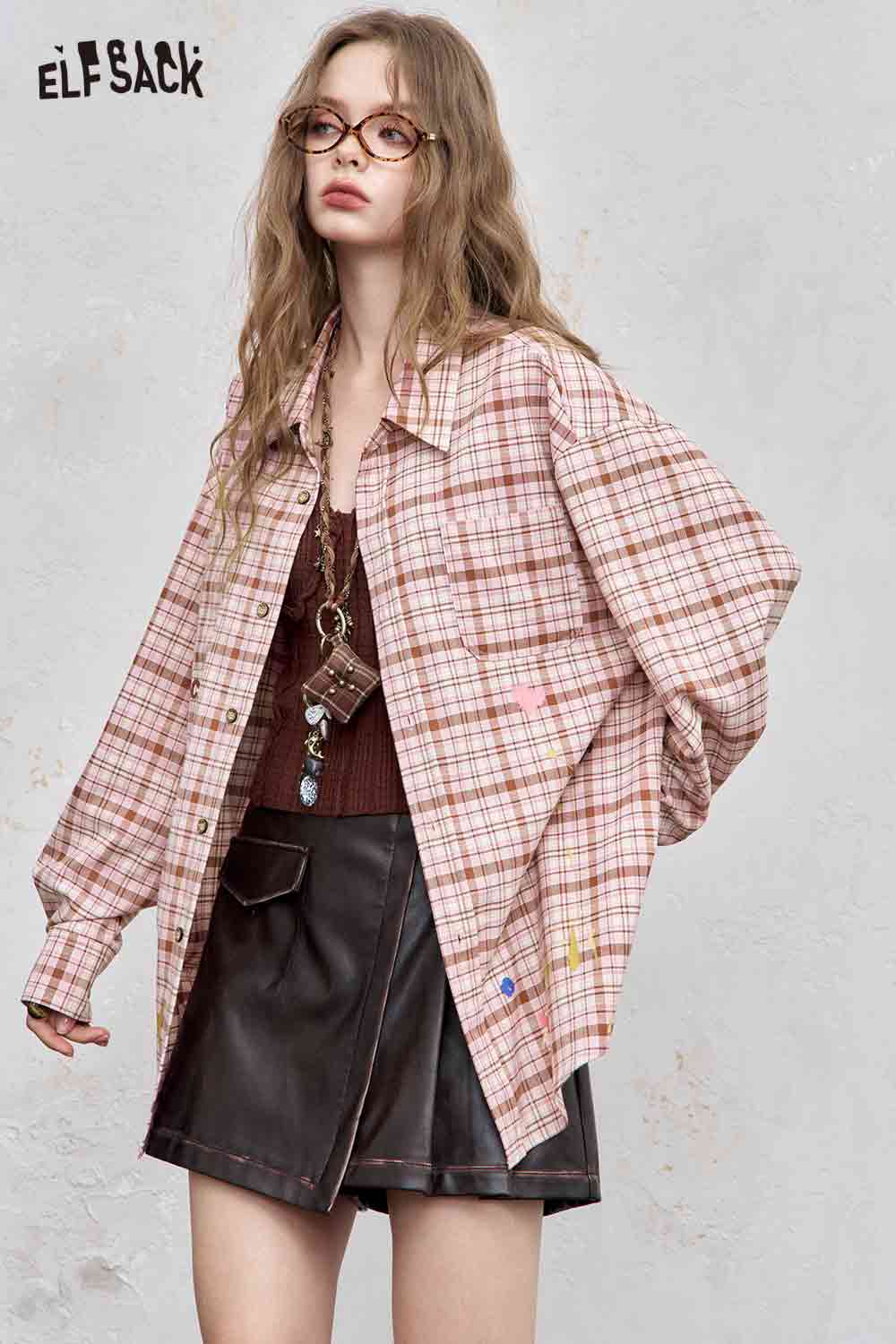 ELFSACK college style plaid shirt for women oversized pink plaid button up paired with leather skirt