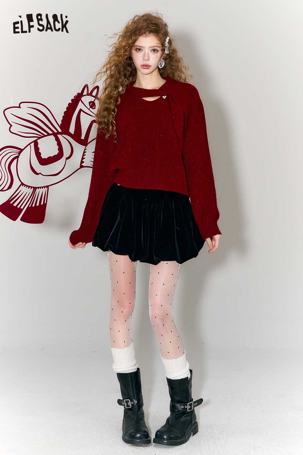 ELFSACK minimalist cropped sparkle sweater in burgundy paired with a black velvet skirt