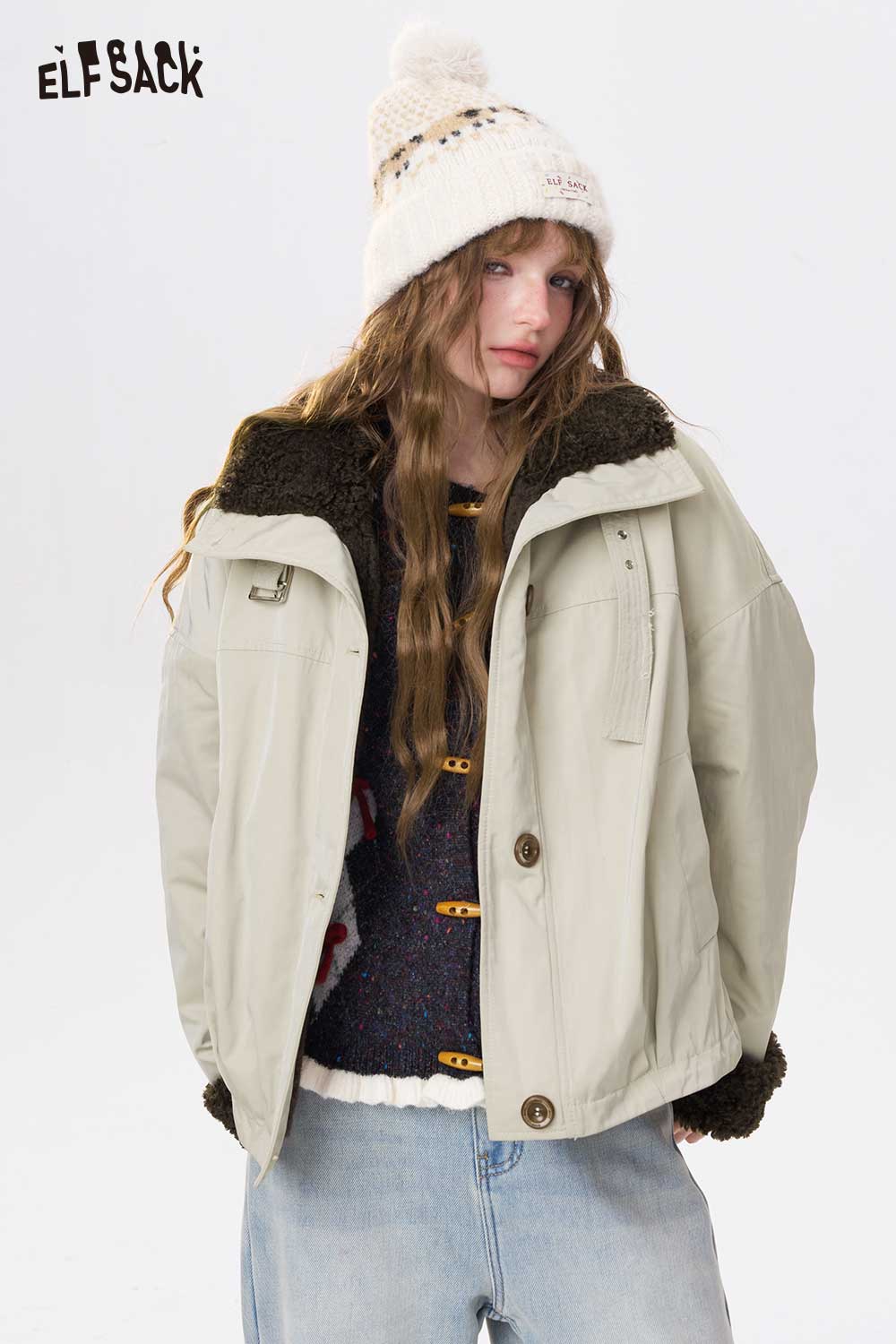 
                  
                    ELFSACK minimalist plush lined coat in light beige with cozy faux fur collar for stylish warmth
                  
                