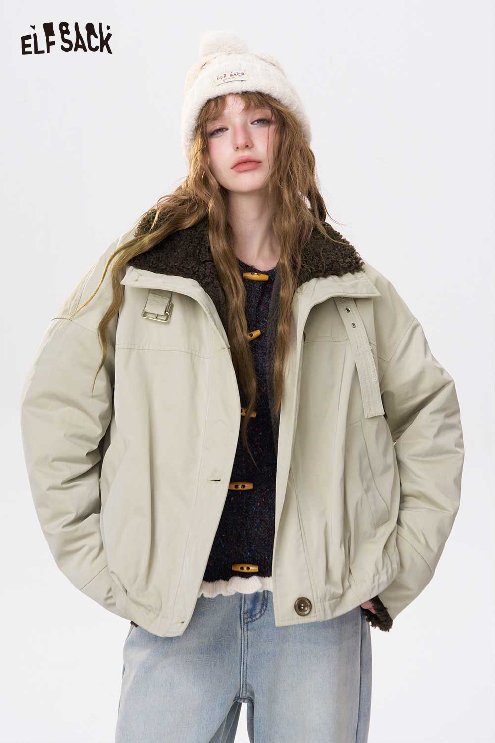 ELFSACK minimalist plush lined coat in beige with a cozy collar for stylish warmth