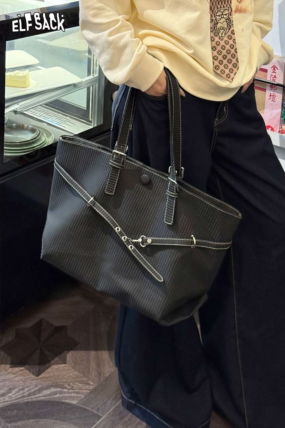 ELFSACK minimalist tote bag for women with structured design and sturdy handles