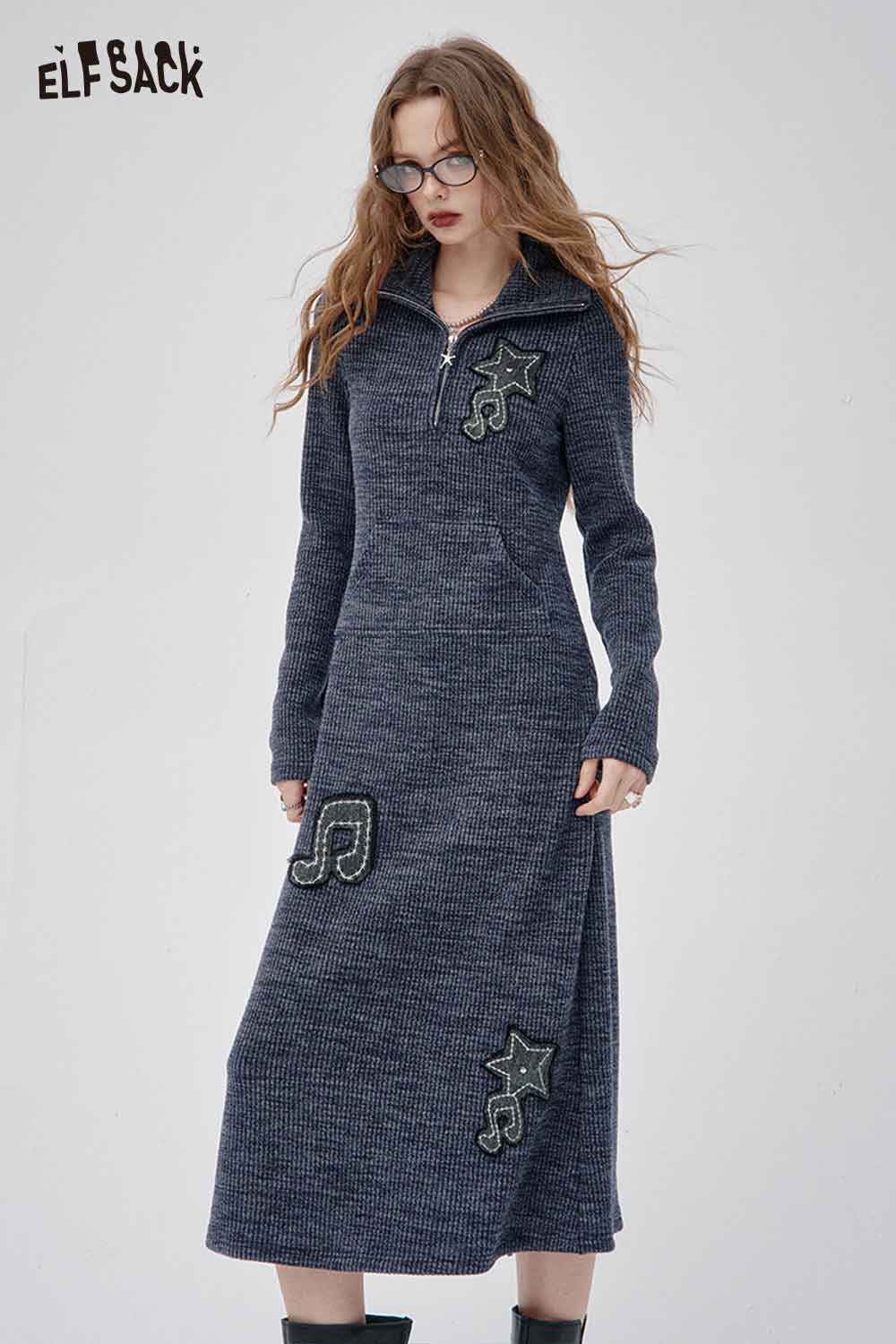 ELFSACK musical note embroidery knit dress in dark gray with a zip collar and long sleeves