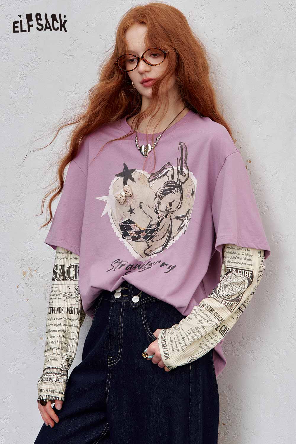 ELFSACK newsprint graphic drop shoulder tee in lavender with stylish graphic print and relaxed fit