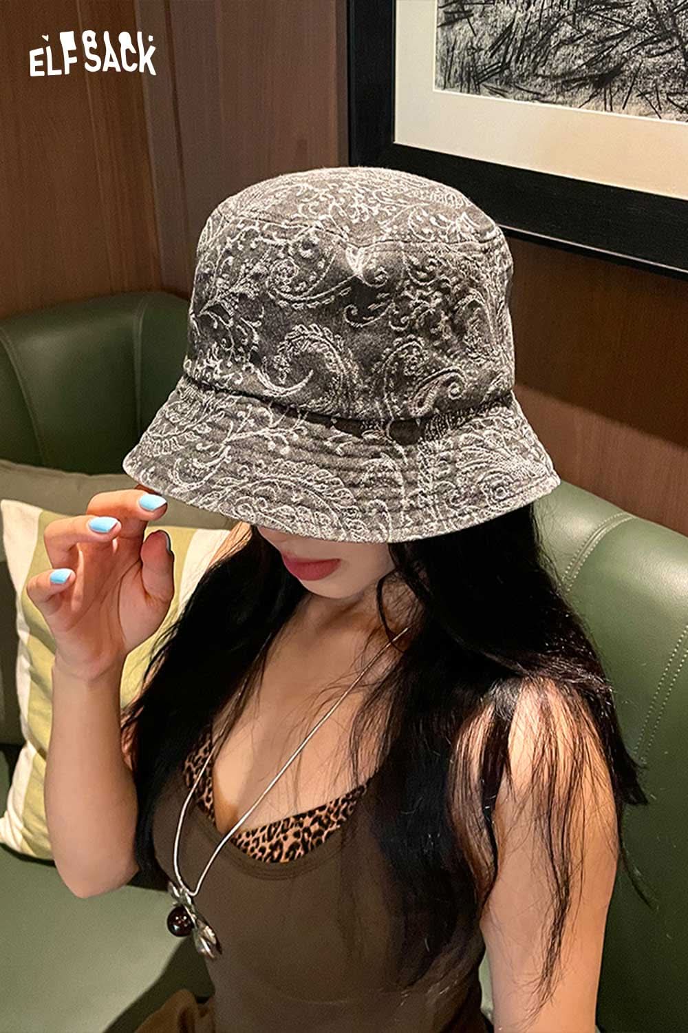 Stylish ELFSACK paisley print bucket hat for women, perfect for sunny days and trendy outfits.