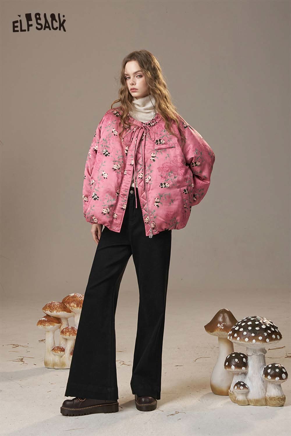 ELFSACK panda bamboo print down jacket with a cozy fit and stylish design for cold weather