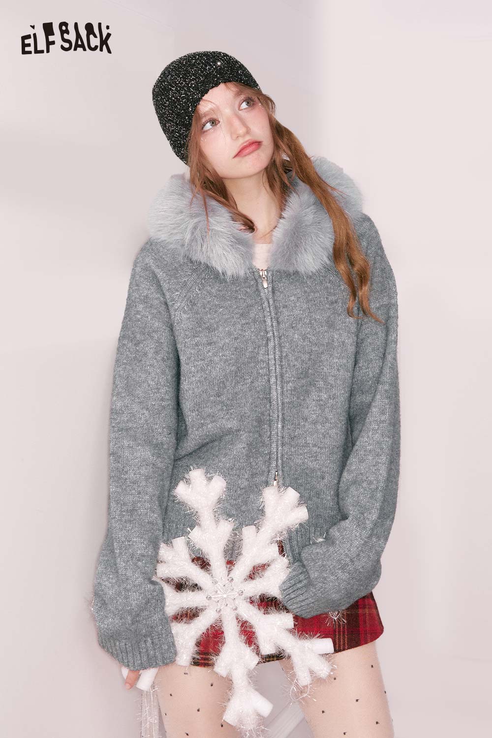 ELFSACK plush collar zip sweater for women in gray featuring a cozy design and fluffy collar