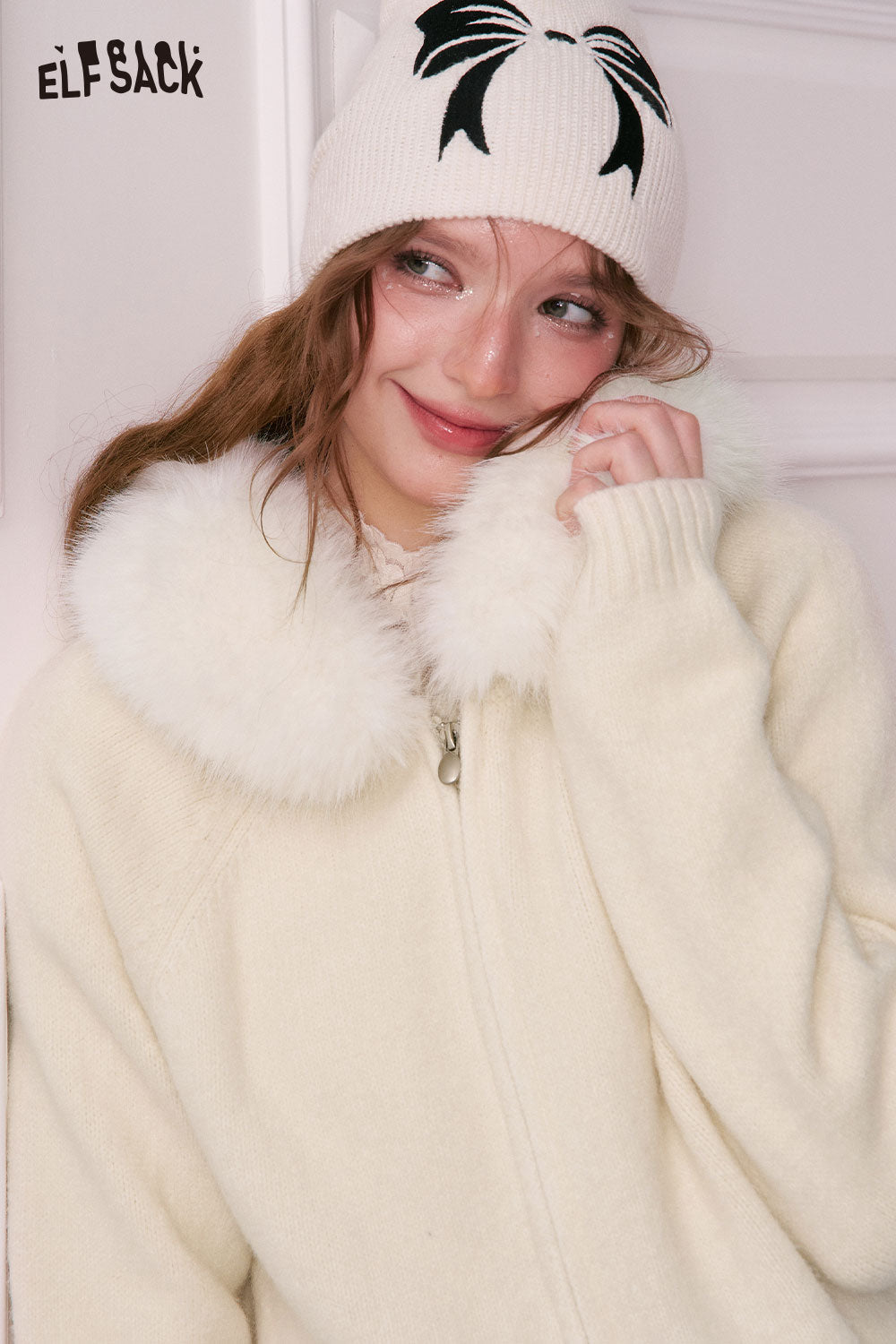 ELFSACK plush collar zip sweater for women in cream with soft fur detailing around the neck