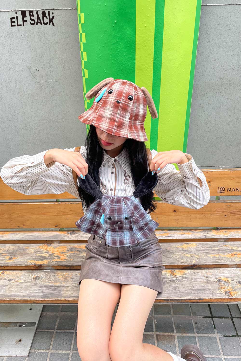 ELFSACK plush ear tartan bucket hat with cute bunny ears, perfect for stylish outdoor looks