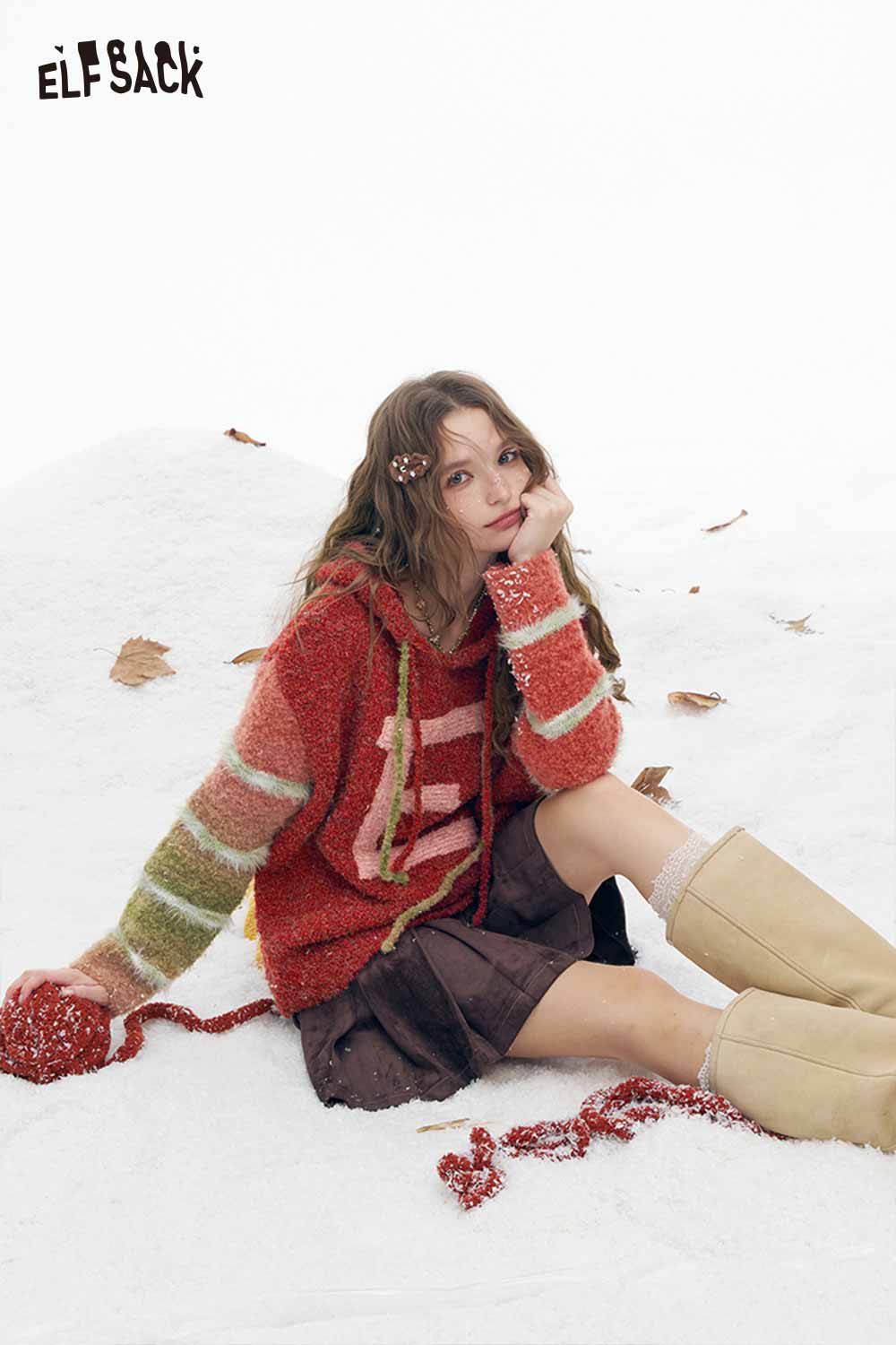 ELFSACK plush ombre hooded sweater for women in vibrant red and green colors, stylish and cozy for winter wear