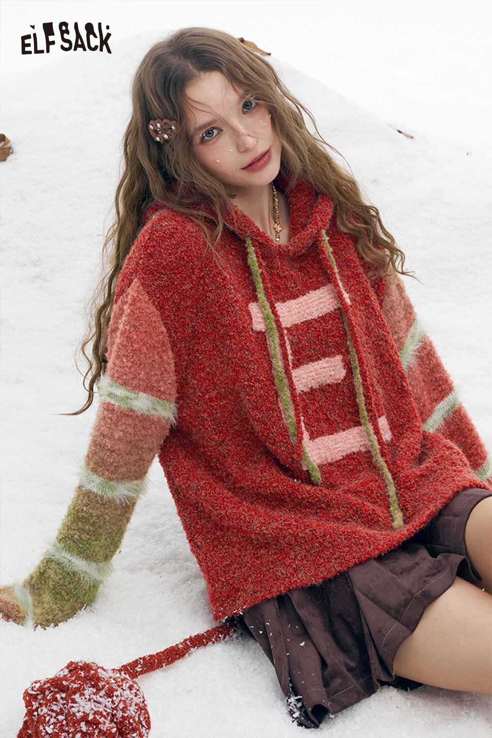 ELFSACK plush ombre hooded sweater for women in vibrant colors with a soft texture