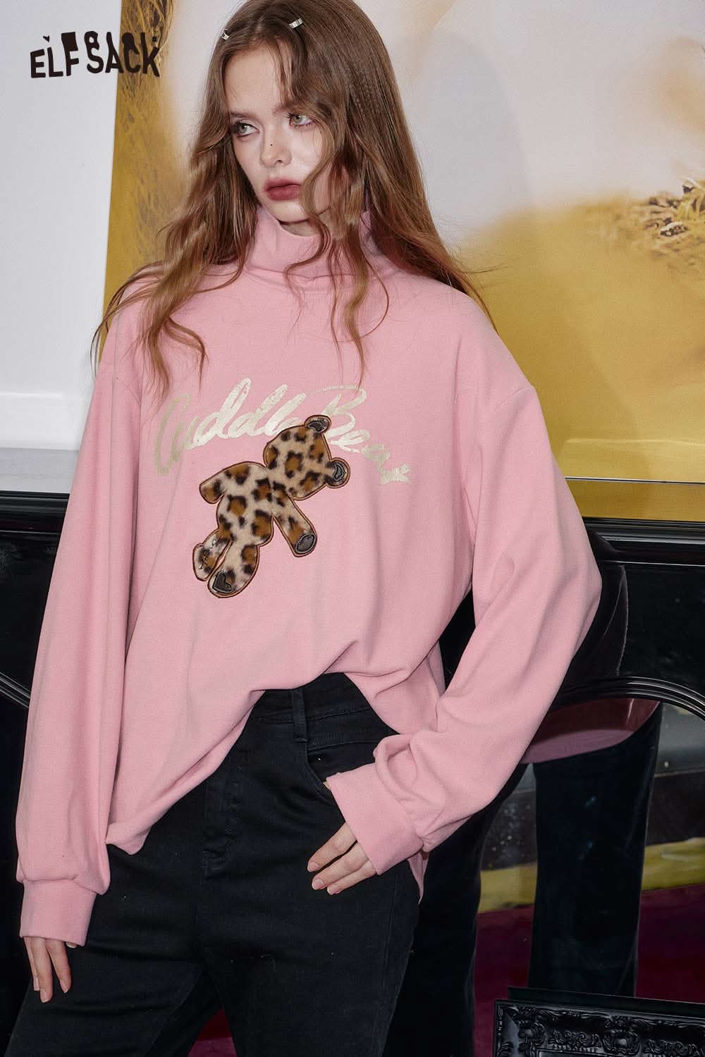 ELFSACK pink plush teddy bear embroidery top featuring a leopard-print bear design
