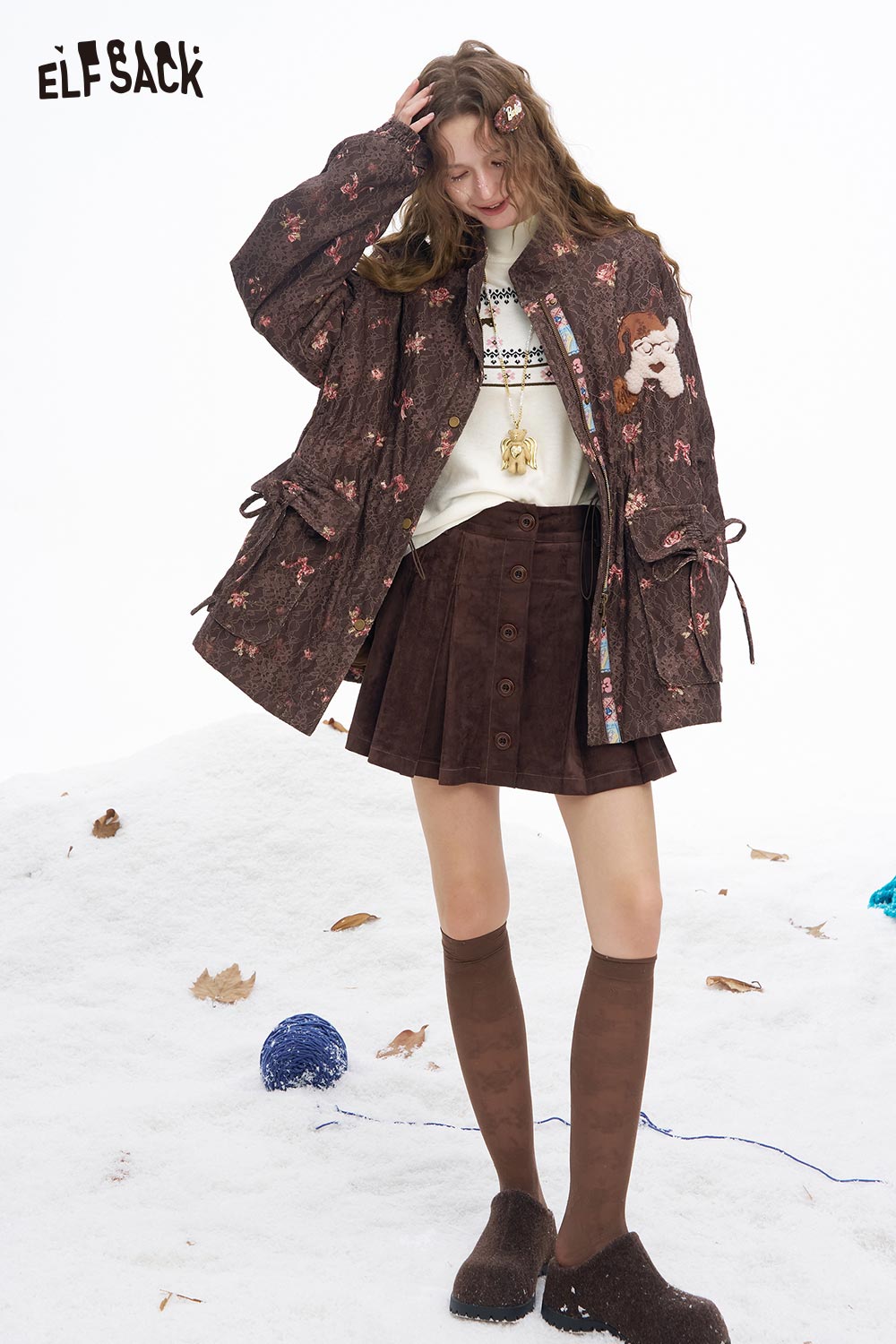 ELFSACK preppy animal graphic knitwear featuring a fun design with an oversized fit and charming details