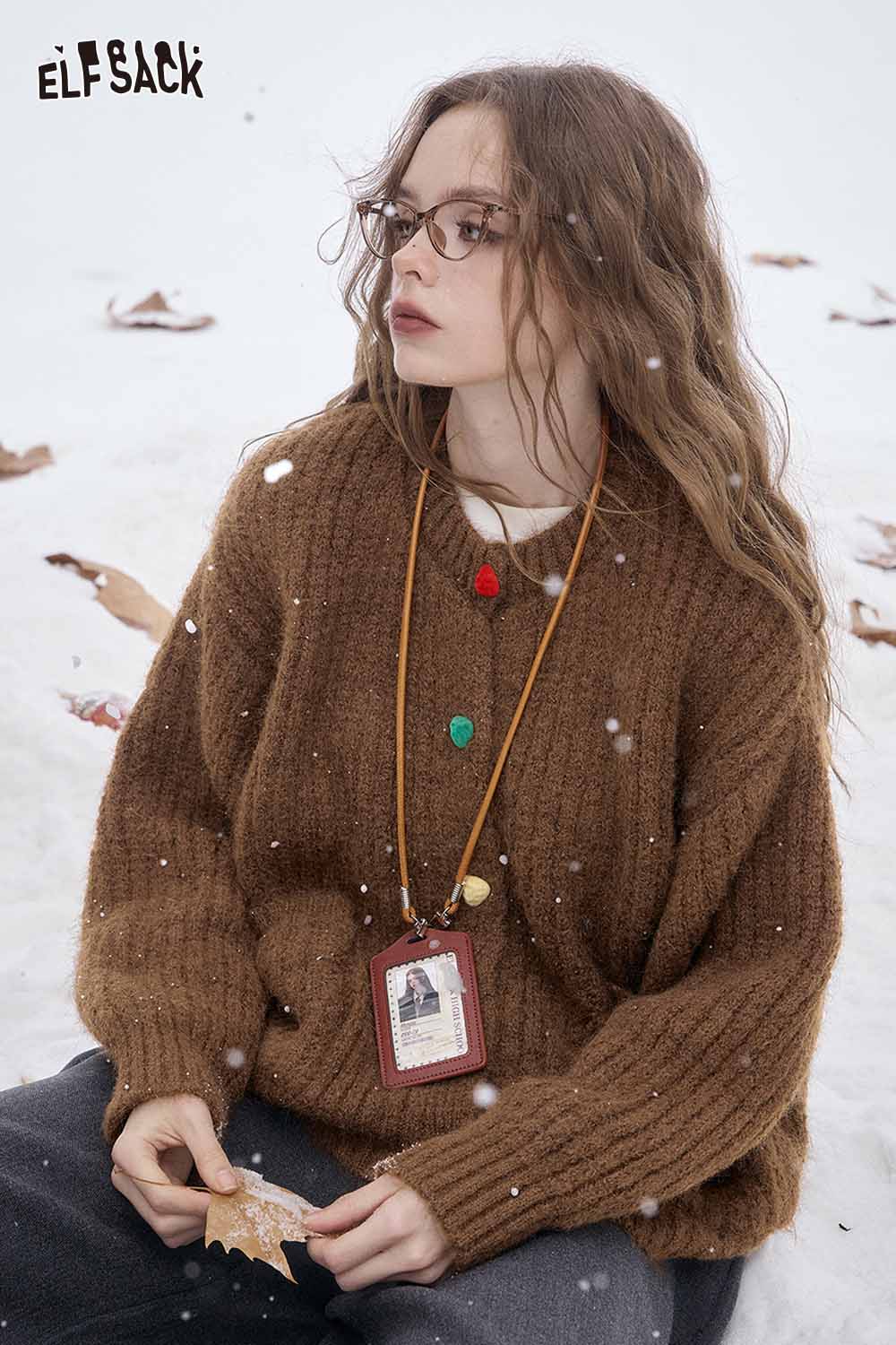 ELFSACK preppy round neck sweater in brown, featuring a cozy design and colorful buttons