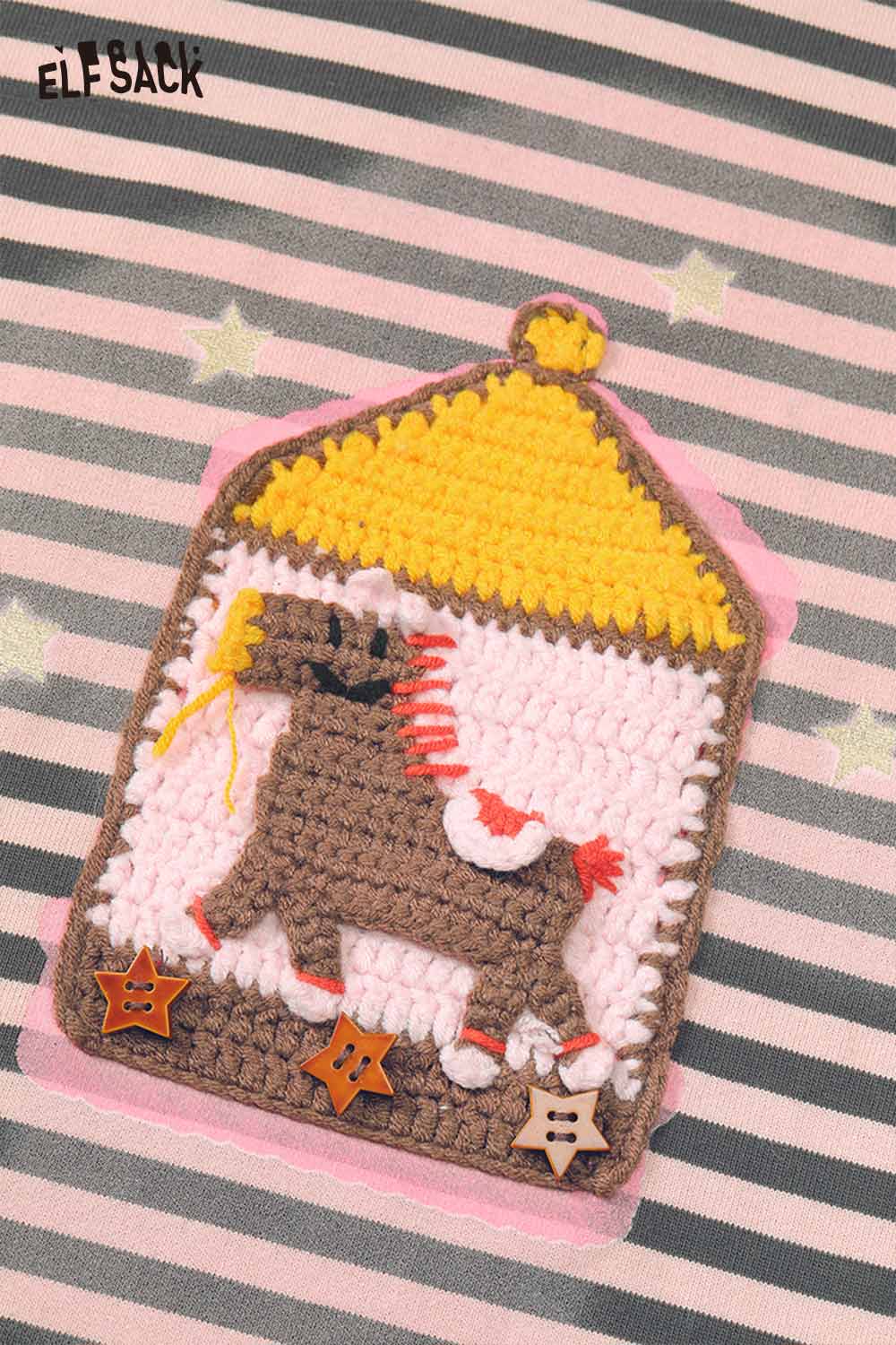 ELFSACK preppy striped graphic t-shirt for women featuring a colorful crocheted horse design