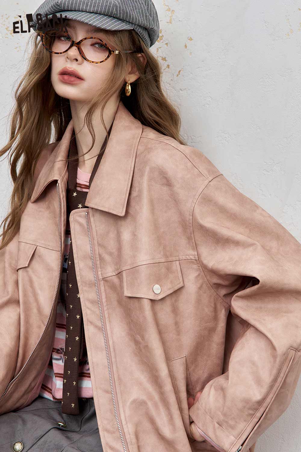 ELFSACK pink PU leather motocross jacket for women with a relaxed fit and stylish design