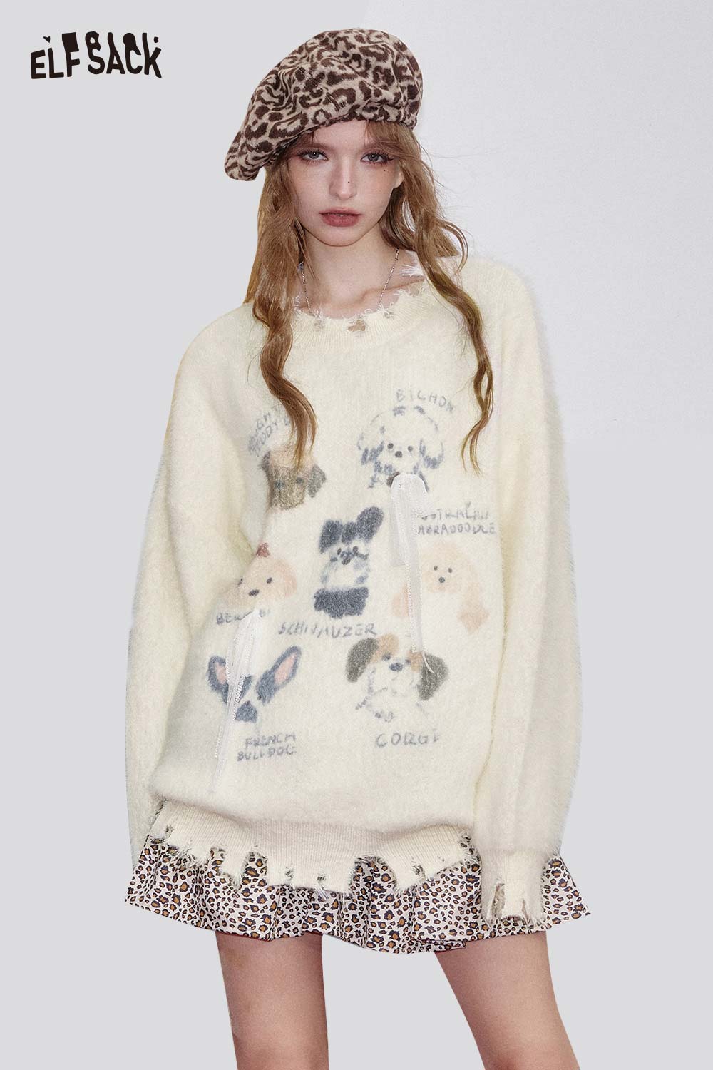 ELFSACK puppy motif oversized sweater in cream with cute dog prints for a cozy casual look