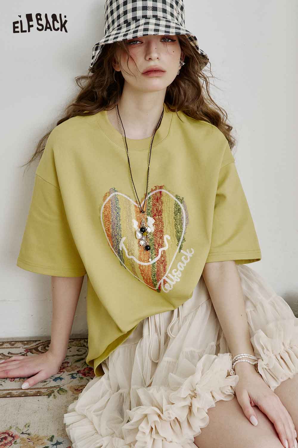 ELFSACK Rainbow Heart Print Oversized T Shirt
