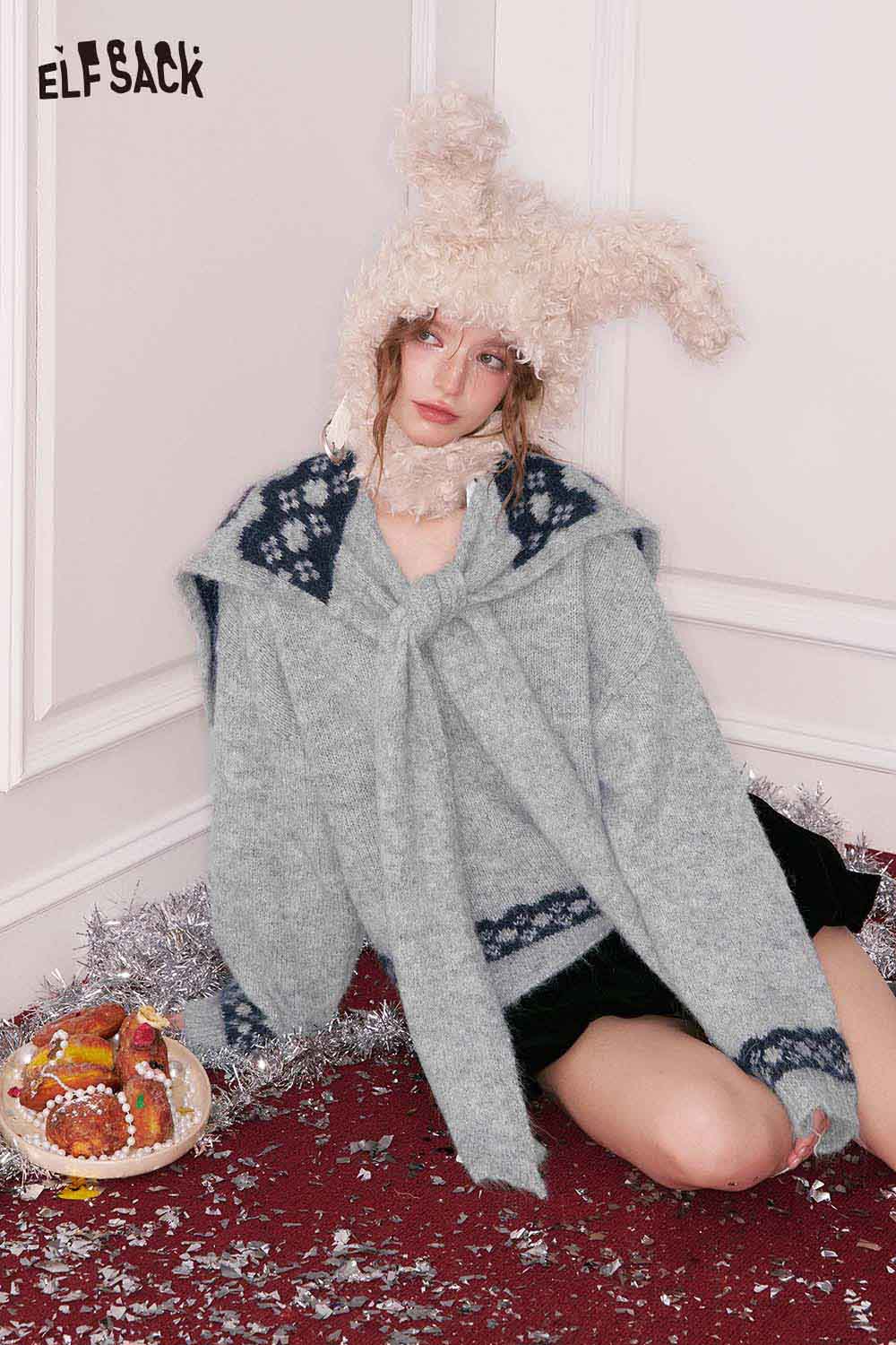 ELFSACK sailor collar bow sweater in gray with decorative patterns for a cozy winter style