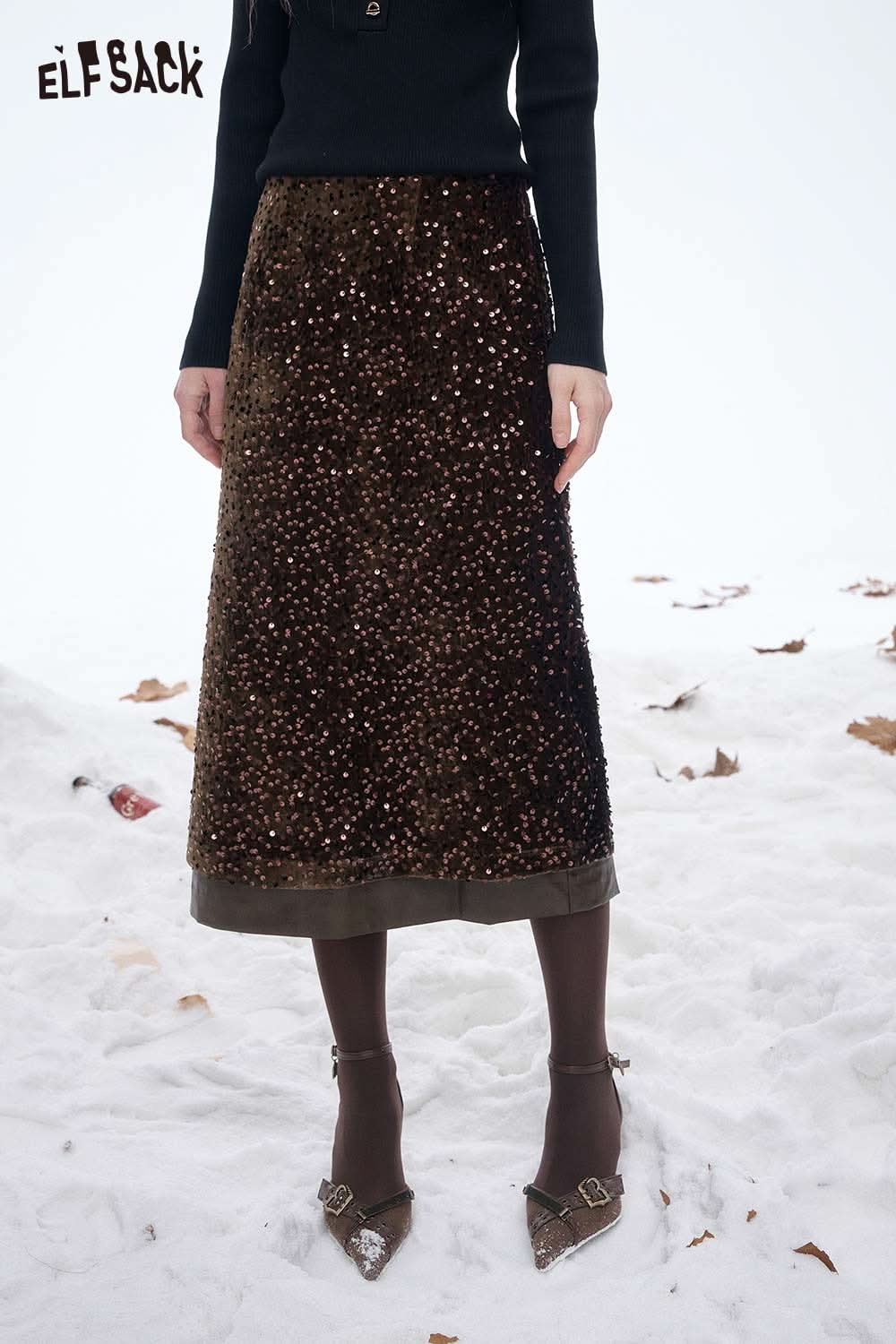 ELFSACK sequin faux leather long skirt in brown with shimmering details for a stylish winter look