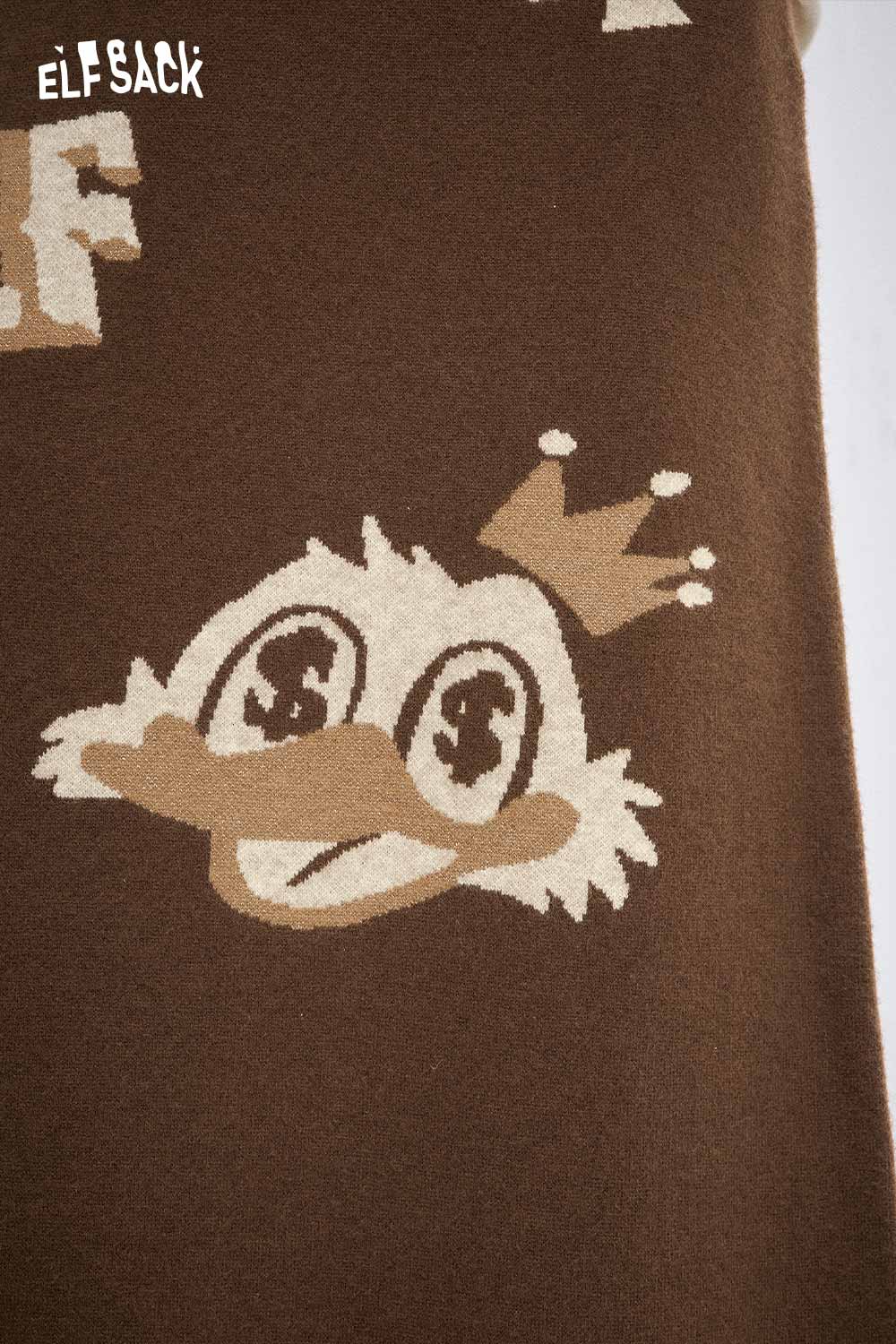 ELFSACK Soft animal graphic long skirt featuring a playful duck design with a crown