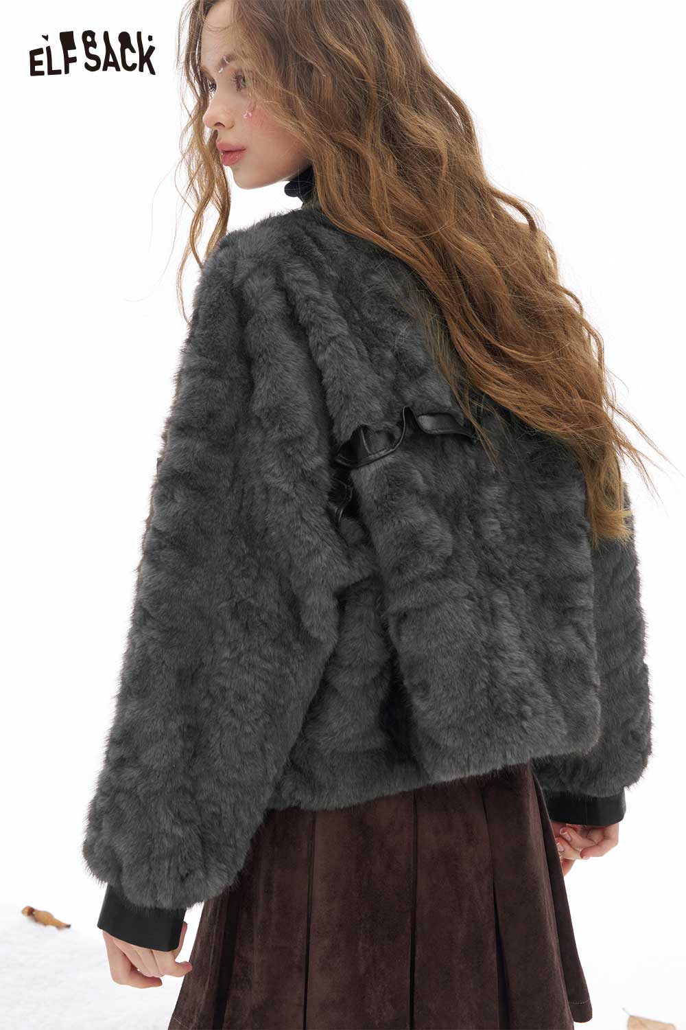 ELFSACK soft minimalist short coat for women in grey with a stylish bow detail on the back