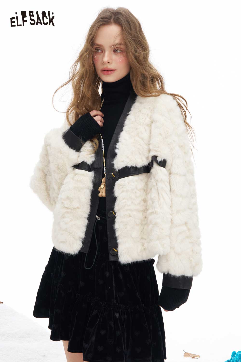 ELFSACK soft minimalist short coat for women in cream, styled with a black turtleneck and skirt