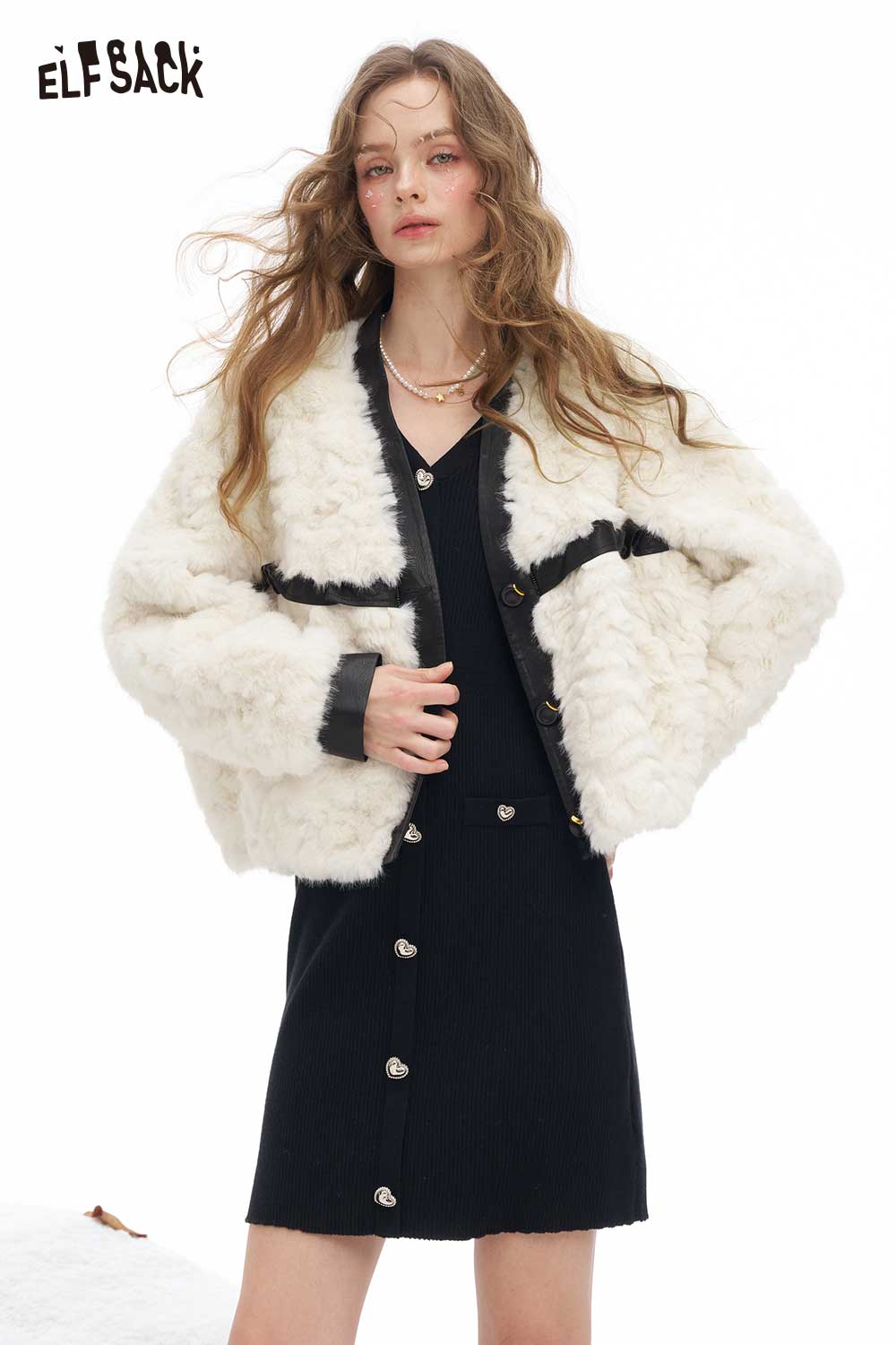 ELFSACK soft minimalist short coat for women in cream with a chic, fluffy texture and stylish design