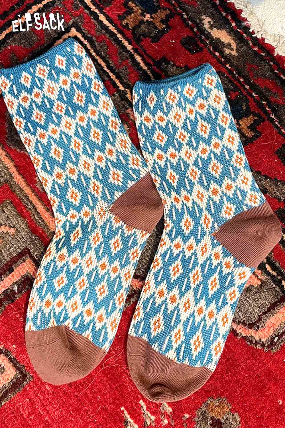 ELFSACK soft patterned ankle socks in blue and brown with geometric design for stylish comfort