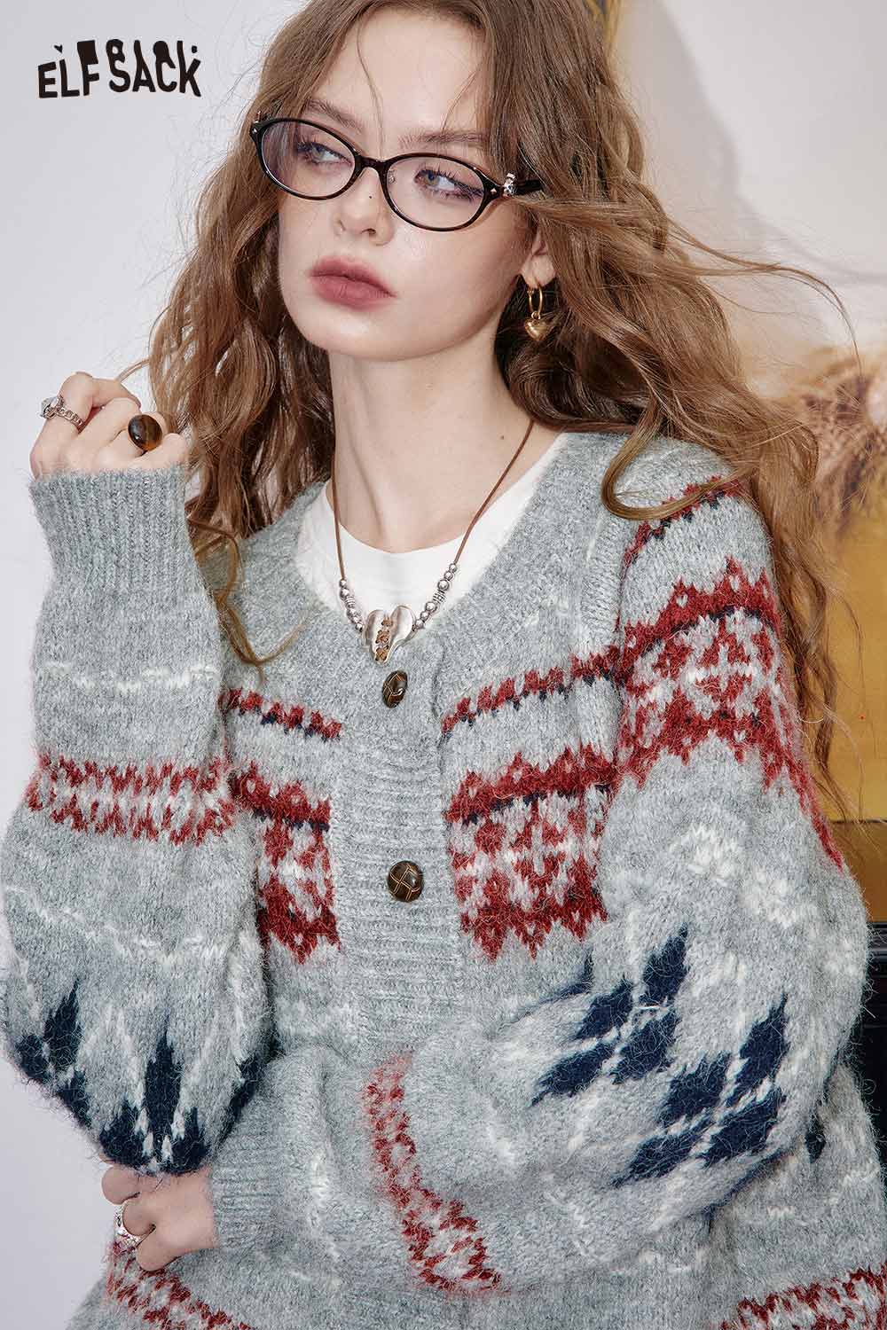 ELFSACK Cozy Sweater with Colorful Patterns and Buttons, Paired with Soft Plaid Wide-Leg Pants