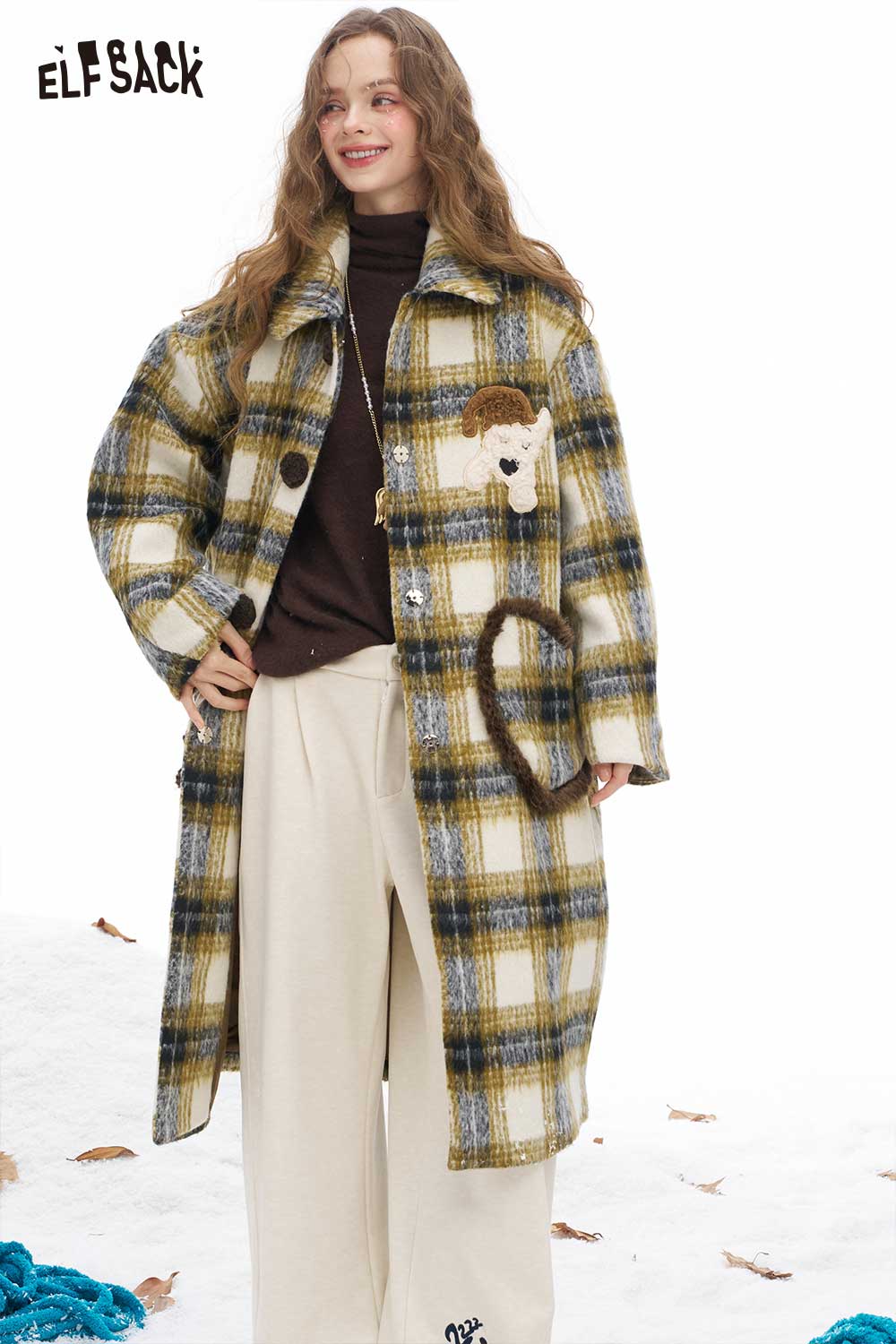 ELFSACK soft striped long coat for women with a plaid design and playful pocket detail