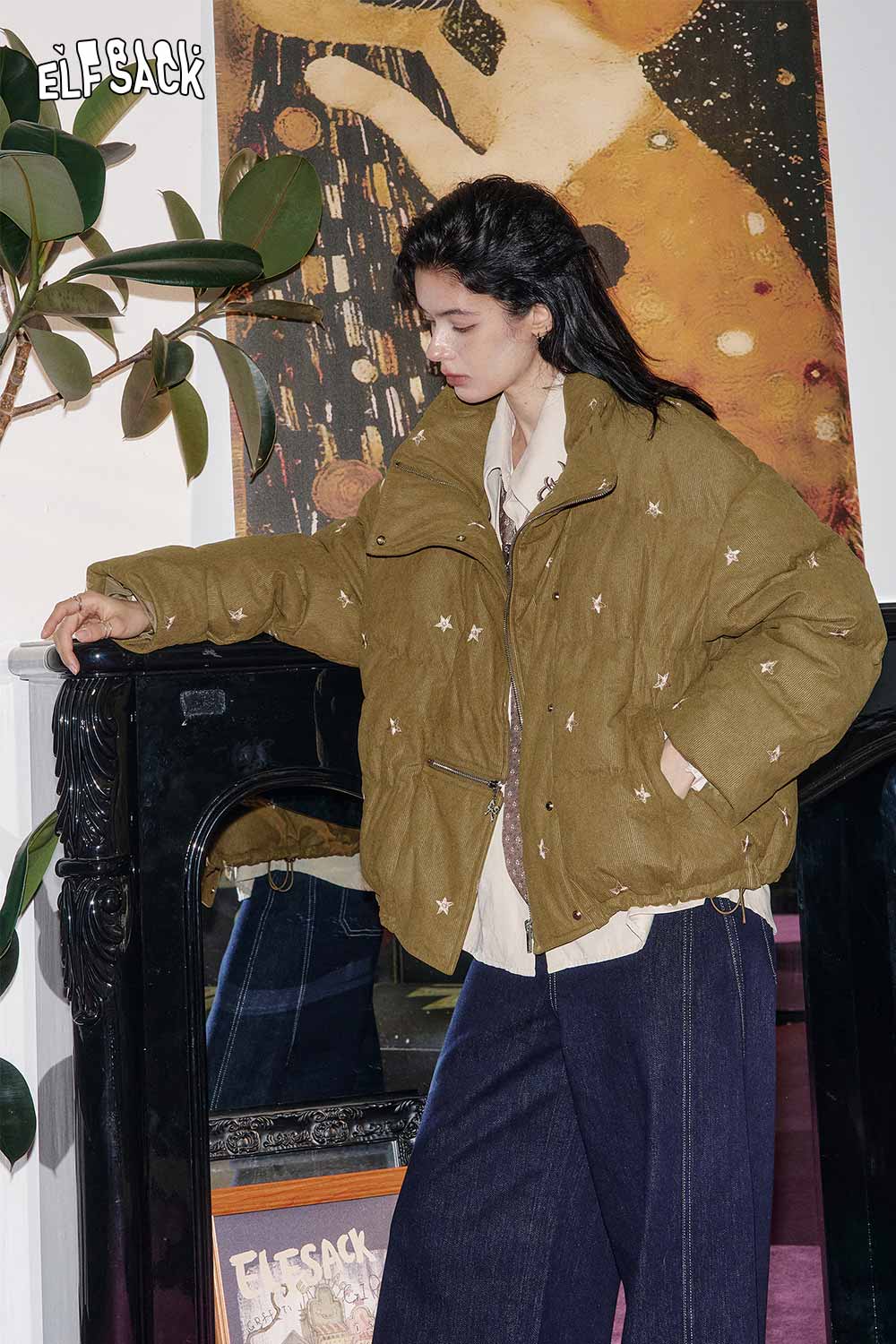 ELFSACK star embroidered puffer coat in green with stylish design for a trendy winter look