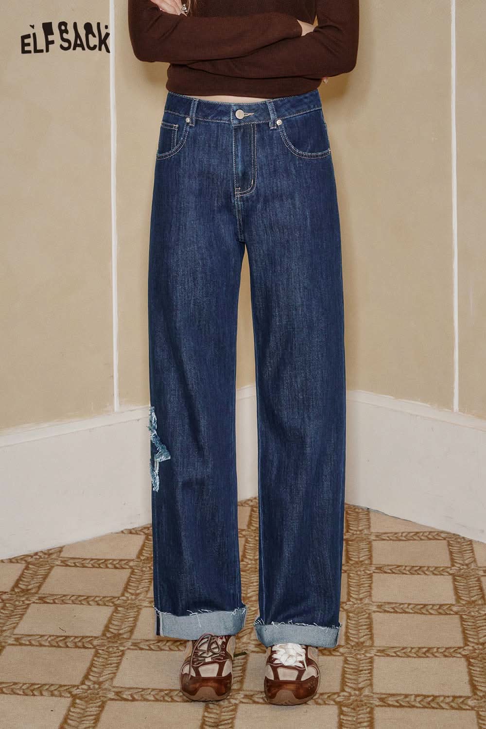 ELFSACK star stitch denim pants women in dark blue with wide legs and cuffed hems