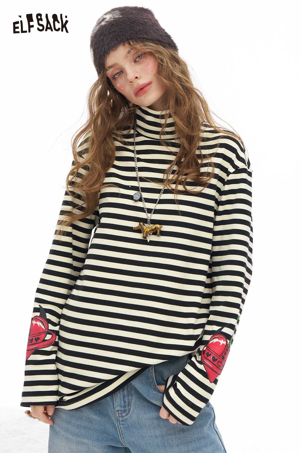 ELFSACK striped high neck graphic t-shirt for women with red heart graphics and long sleeves