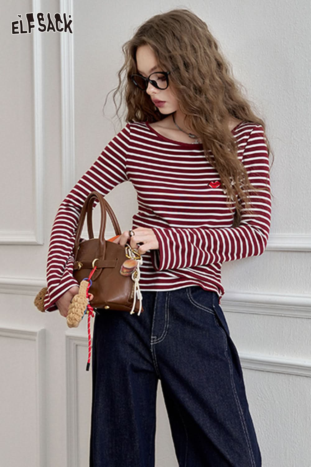 ELFSACK Women's Striped Long Sleeve T-shirt in Burgundy with Cute Heart Detail