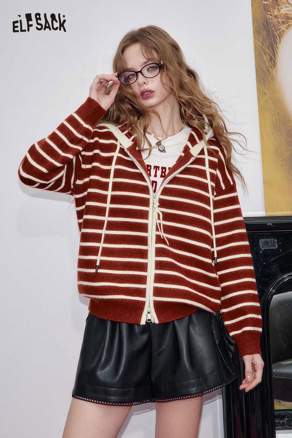 ELFSACK Striped Zip Up Hooded Cardigan for Women in Rust with Cream Stripes and Drawstring