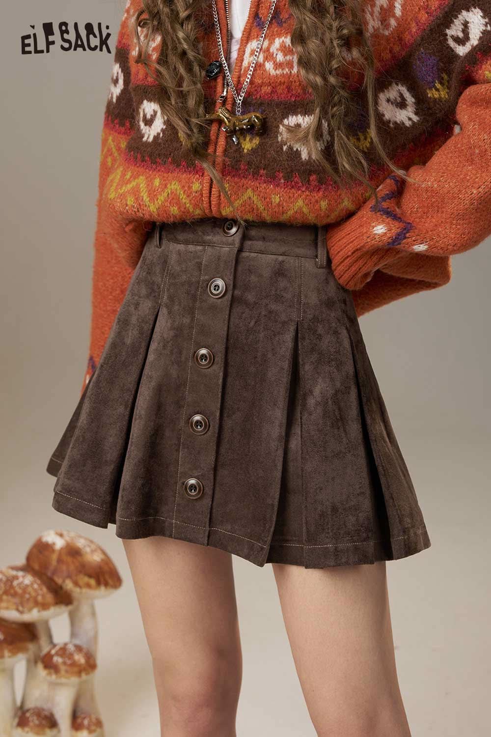 ELFSACK suede A-line mini skirt with button details and a stylish pleated design
