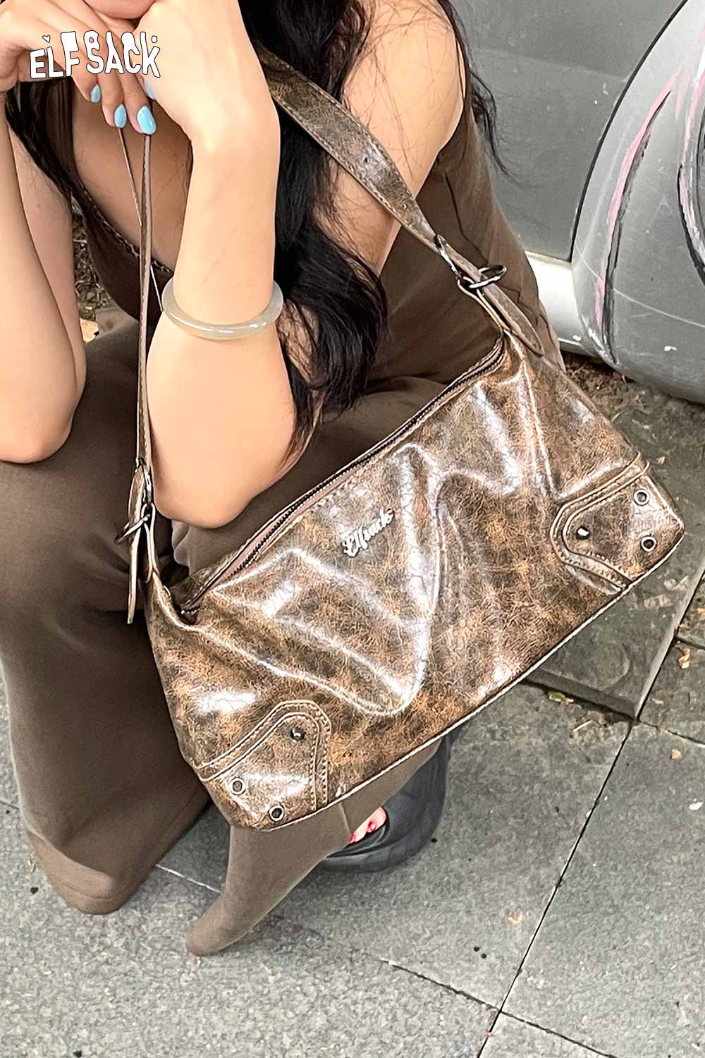 ELFSACK vegan leather 90s shoulder bag in a stylish brown finish for a trendy look