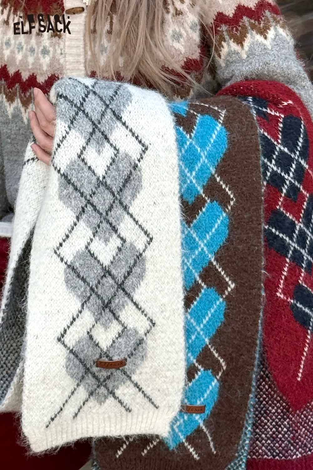 ELFSACK minimalist diamond pattern scarf in various colors for stylish layering in colder weather