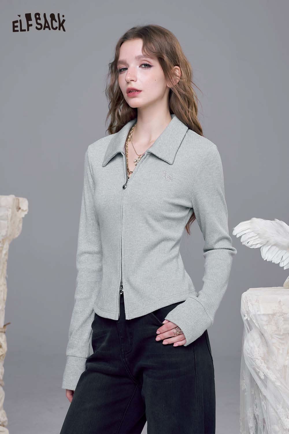 ELFSACK minimalist embroidered cardigan for women in light gray with a zip closure and stylish collar