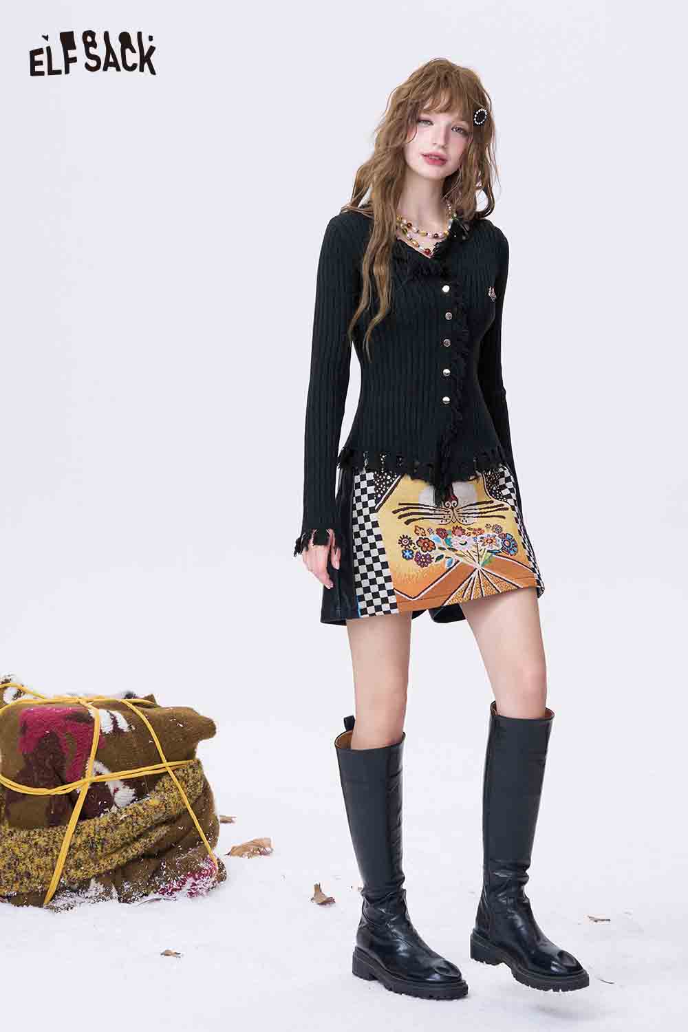 ELFSACK slim fit heart logo knit sweater with a ribbed design and button closure for a stylish look