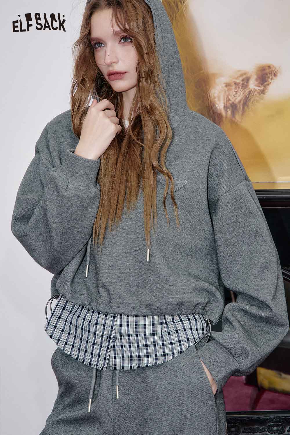 ELFSACK women's plaid panel two-piece set featuring a comfortable hoodie and stylish pants