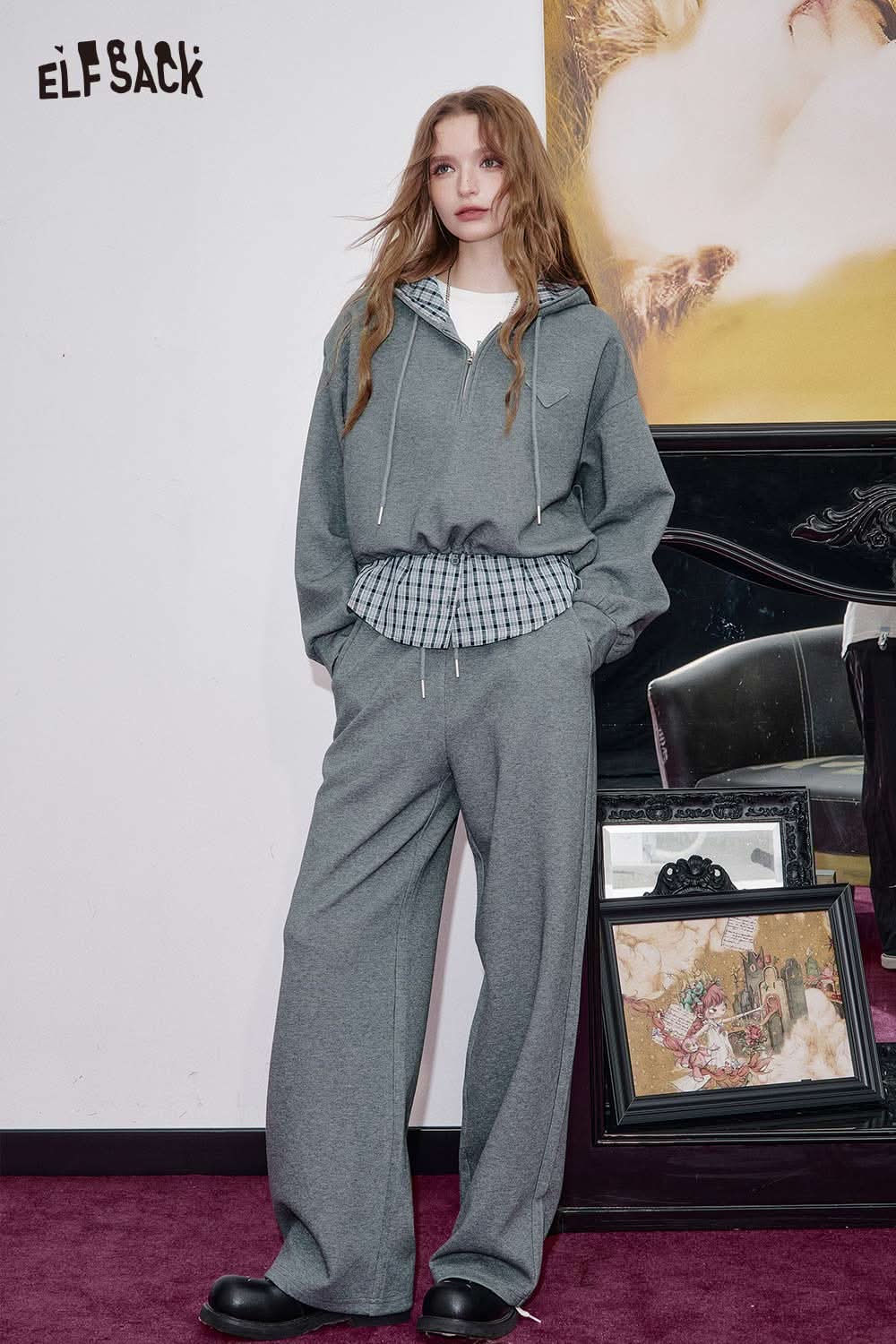 ELFSACK women's plaid panel two-piece set in gray with a sporty hoodie and wide-leg pants