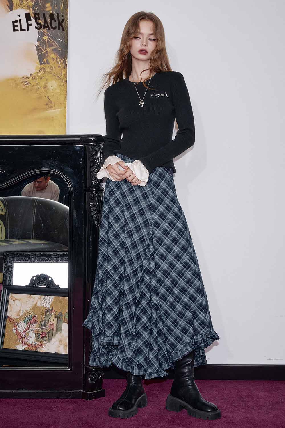 ELFSACK wool blend checkered skirt with a flared design and layered hem for a stylish look