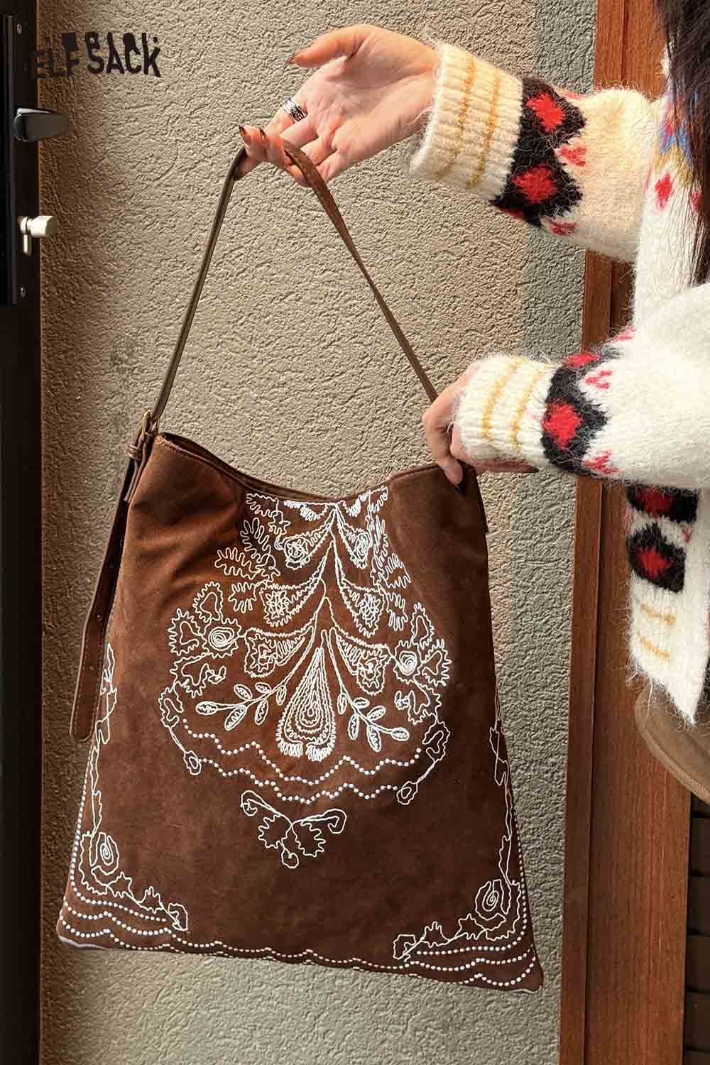 
                  
                    ELFSACK Vintage Bohemian Tote Bag with Intricate Embroidery and Stylish Design
                  
                