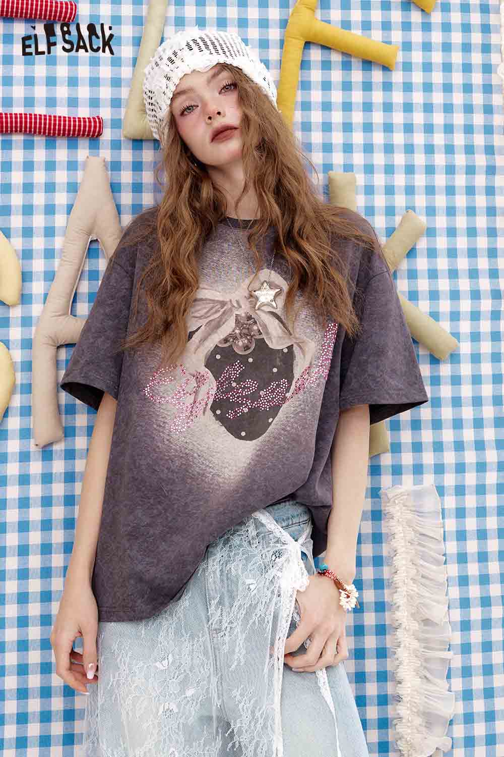 ELFSACK Vintage Casual Strawberry Print Crewneck Short Sleeve T-Shirt