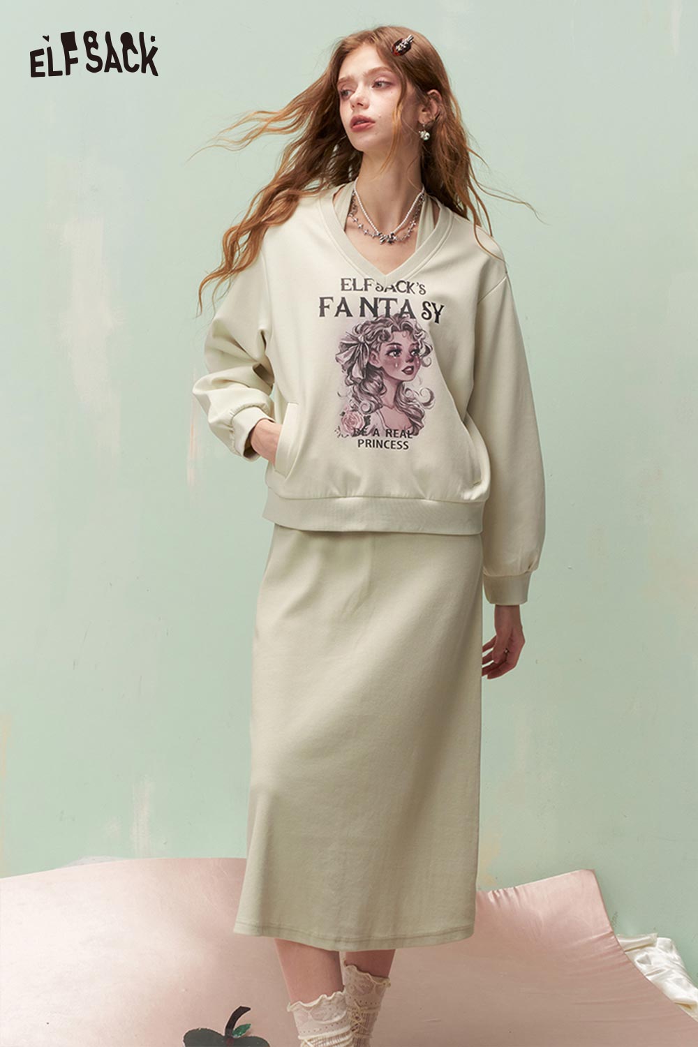ELFSACK Vintage Floral Girl Print Sweatshirt Skirt Set