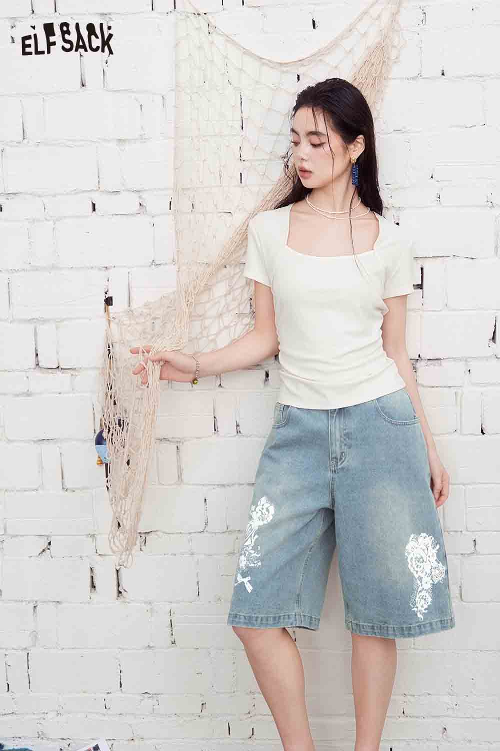 ELFSACK Vintage Floral Print Denim Bermuda Shorts