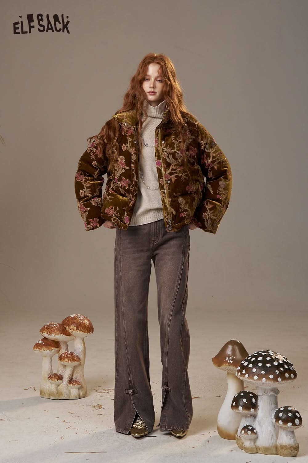 ELFSACK vintage frog button denim jeans with a stylish wide-leg design for a retro look