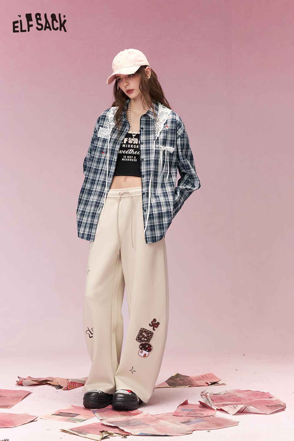 ELFSACK vintage lace insert checkered shirt in blue with casual styling for a trendy look