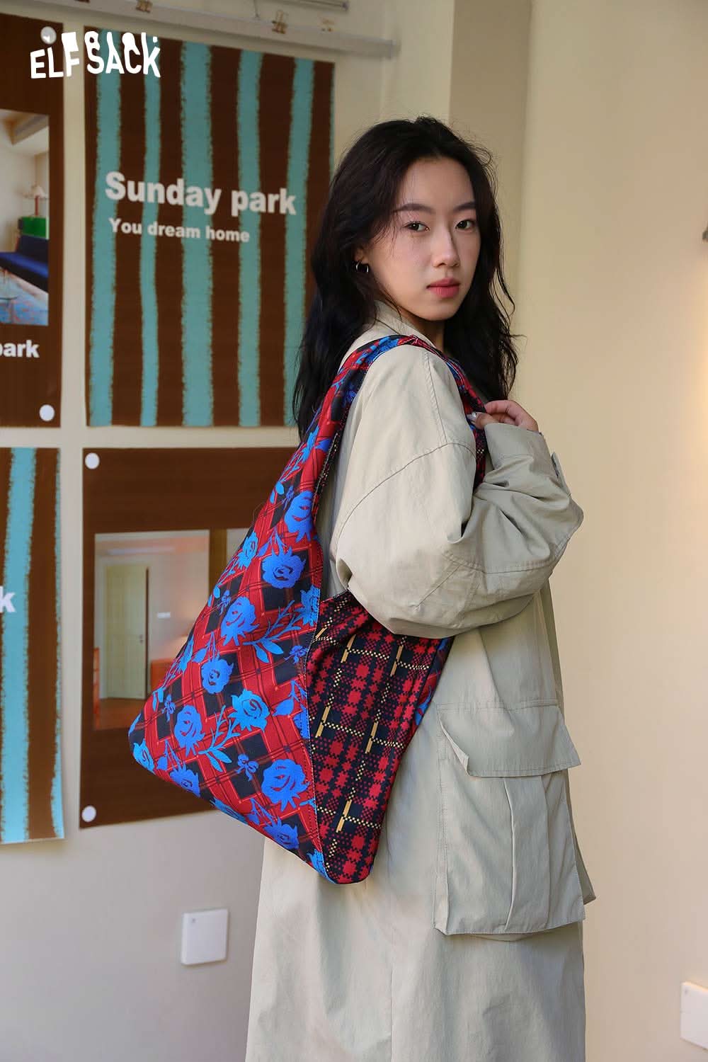 ELFSACK vintage stripe tote bag with floral and plaid patterns, perfect for stylish outings